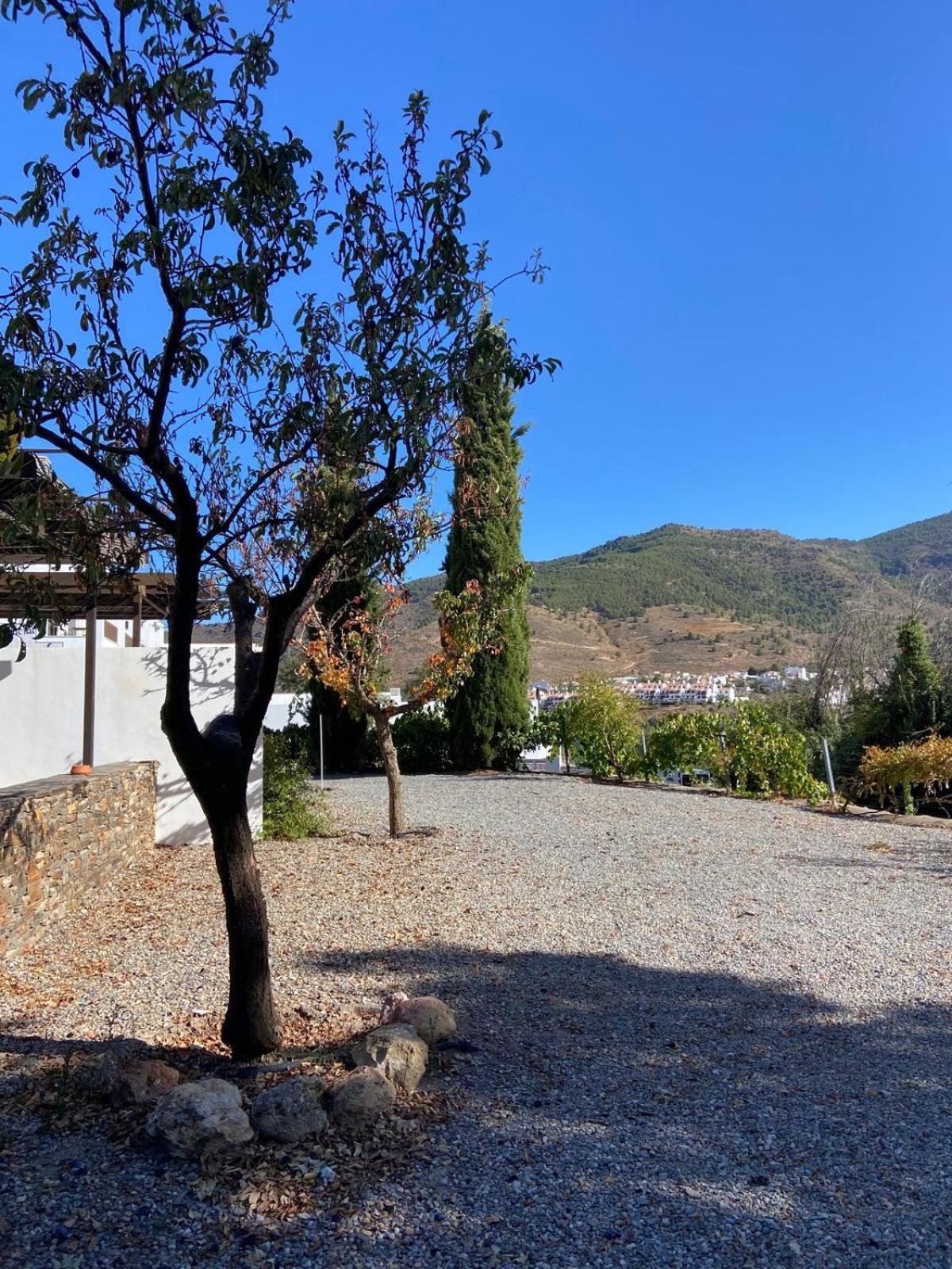 El Domingo En El Valle Fondon Bagian luar foto