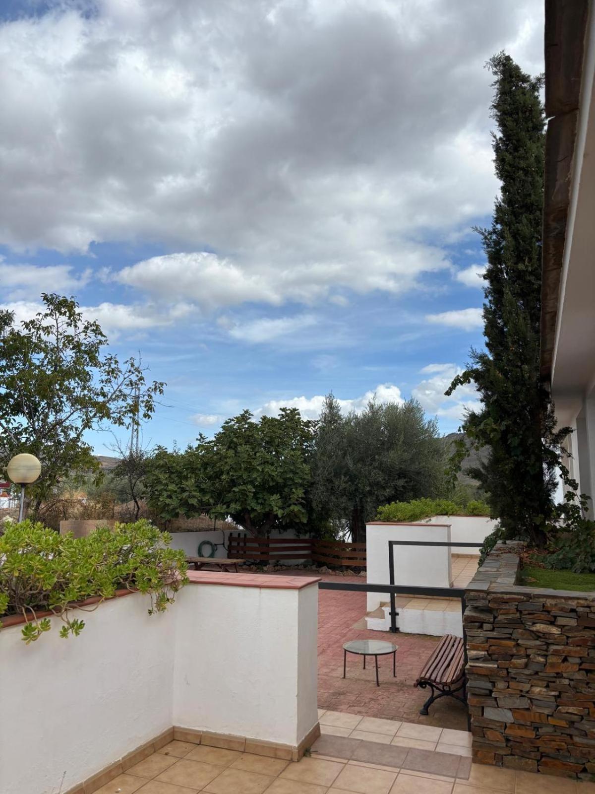 El Domingo En El Valle Fondon Bagian luar foto