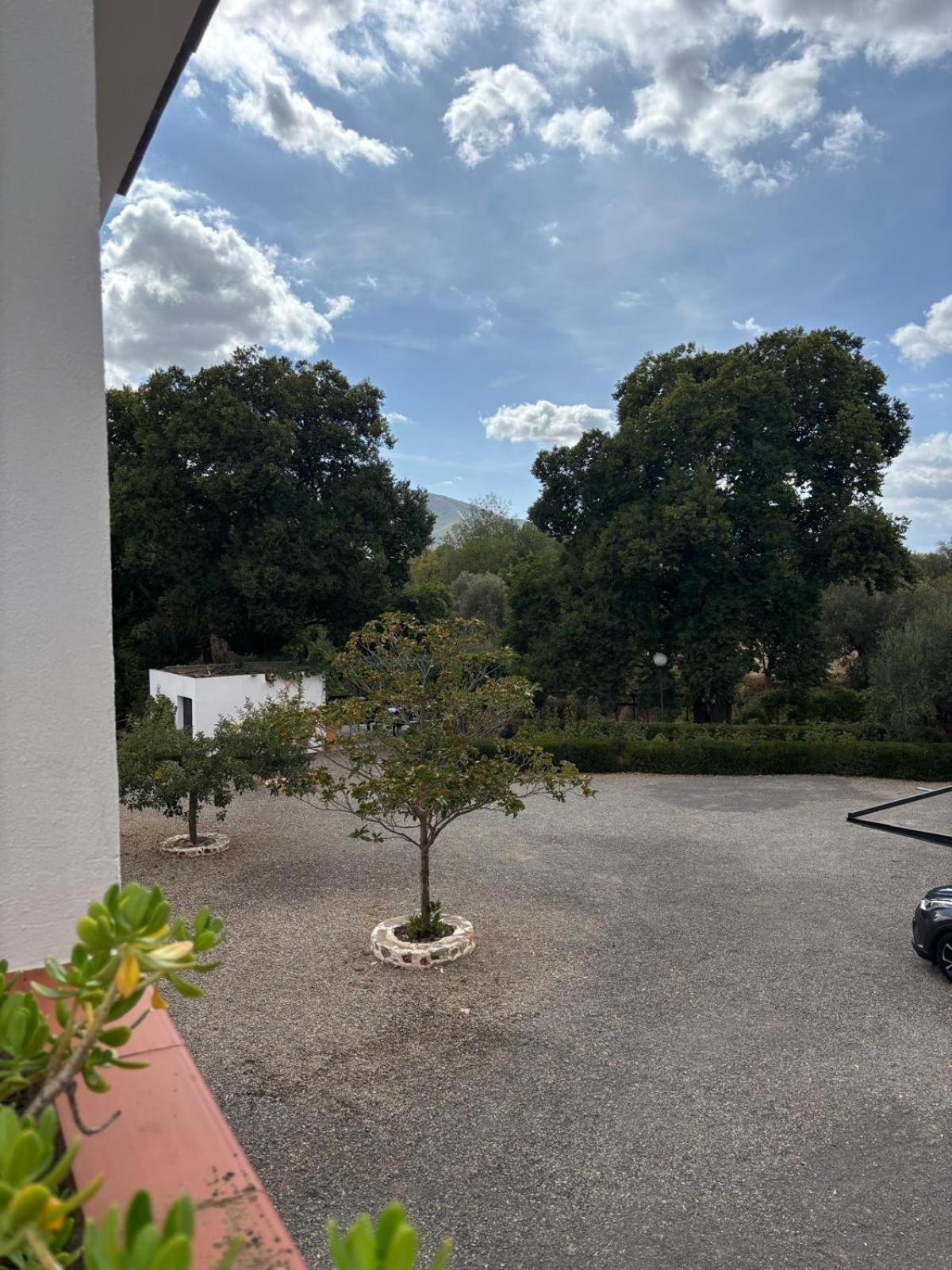 El Domingo En El Valle Fondon Bagian luar foto
