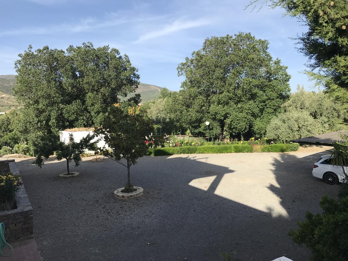 El Domingo En El Valle Fondon Bagian luar foto